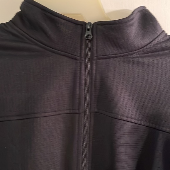 Zipper pull over - Picture 3 of 4